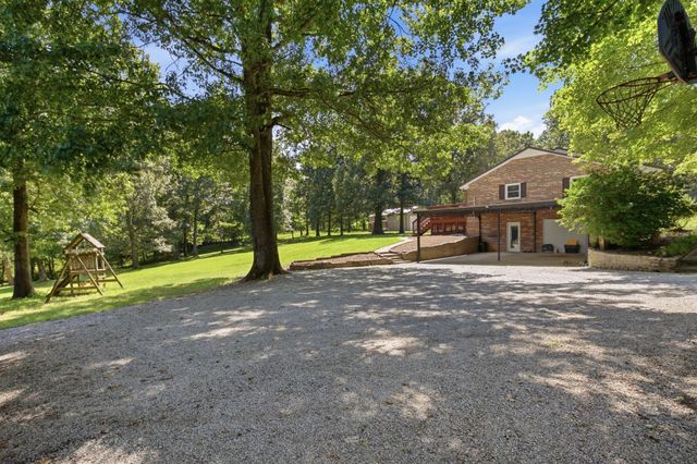 2837 Hopkins Bridge Rd, Lewisburg, TN 37091