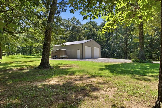 2837 Hopkins Bridge Rd, Lewisburg, TN 37091