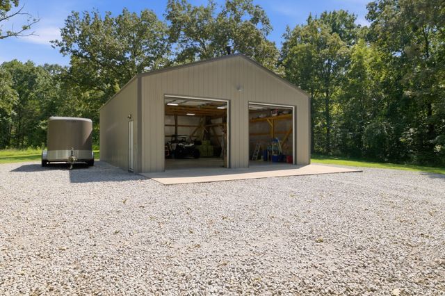 2837 Hopkins Bridge Rd, Lewisburg, TN 37091