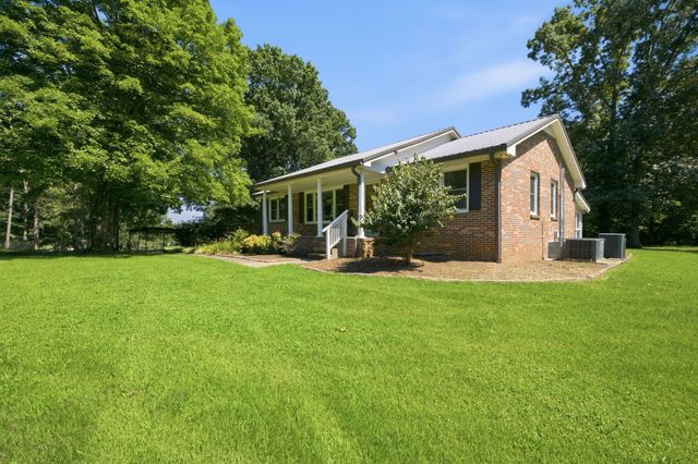 2837 Hopkins Bridge Rd, Lewisburg, TN 37091