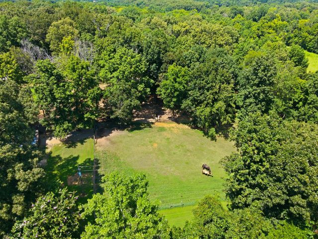 2837 Hopkins Bridge Rd, Lewisburg, TN 37091