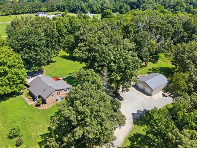 2837 Hopkins Bridge Rd, Lewisburg, TN 37091