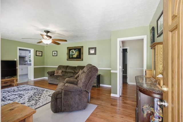 2837 Hopkins Bridge Rd, Lewisburg, TN 37091