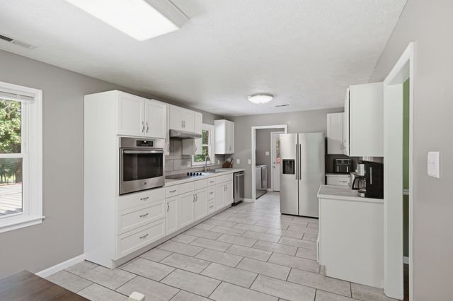 2837 Hopkins Bridge Rd, Lewisburg, TN 37091