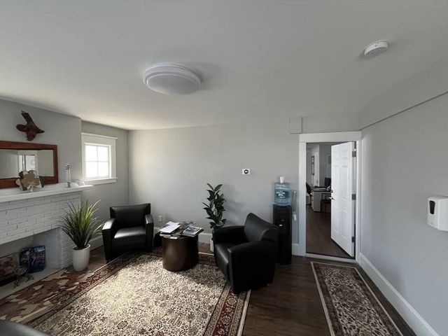 914-916 Belmont Ave, Springfield, MA 01108