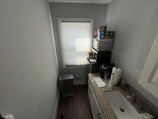 914-916 Belmont Ave, Springfield, MA 01108