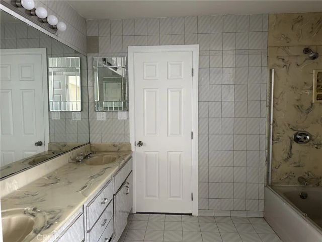 6443 Longridge, Van Nuys, CA 91401