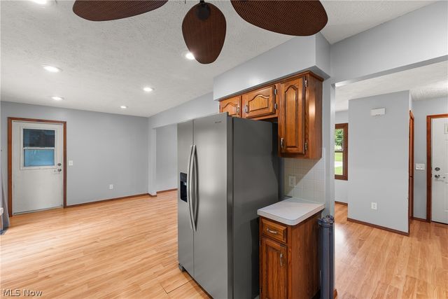 7404 Hidden Glen Drive, Amherst, OH 44001