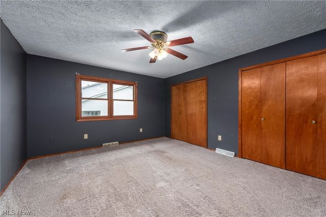7404 Hidden Glen Drive, Amherst, OH 44001