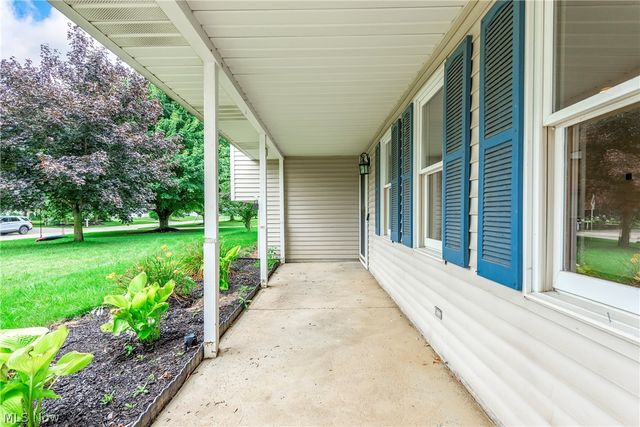 7404 Hidden Glen Drive, Amherst, OH 44001
