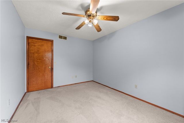 7404 Hidden Glen Drive, Amherst, OH 44001