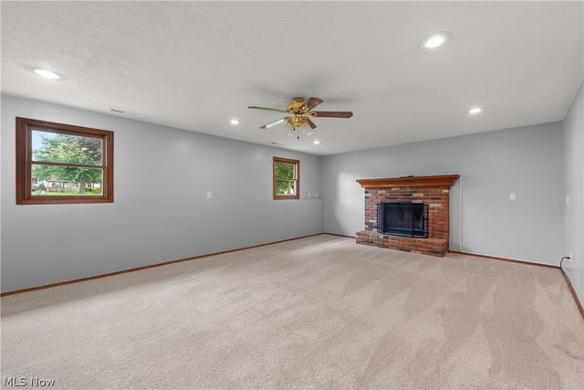 7404 Hidden Glen Drive, Amherst, OH 44001