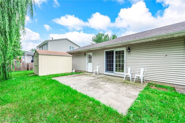 7404 Hidden Glen Drive, Amherst, OH 44001