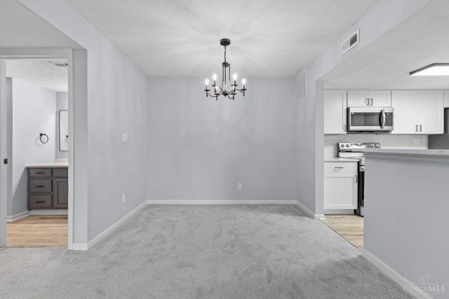 10555 Montgomery Road, Montgomery, OH 45242