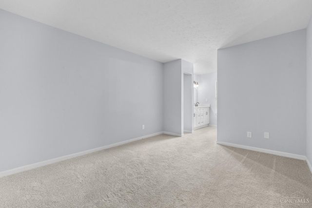 10555 Montgomery Road, Montgomery, OH 45242