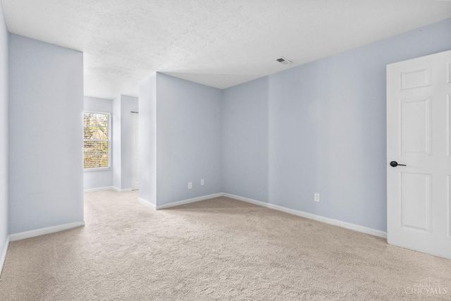 10555 Montgomery Road, Montgomery, OH 45242