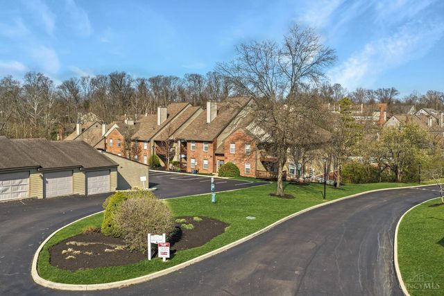 10555 Montgomery Road, Montgomery, OH 45242