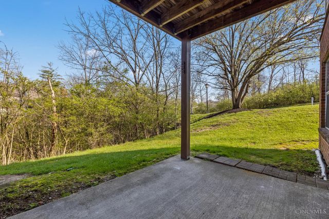 10555 Montgomery Road, Montgomery, OH 45242