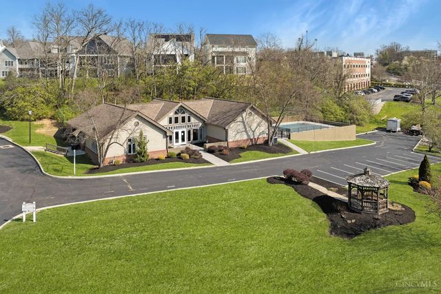 10555 Montgomery Road, Montgomery, OH 45242