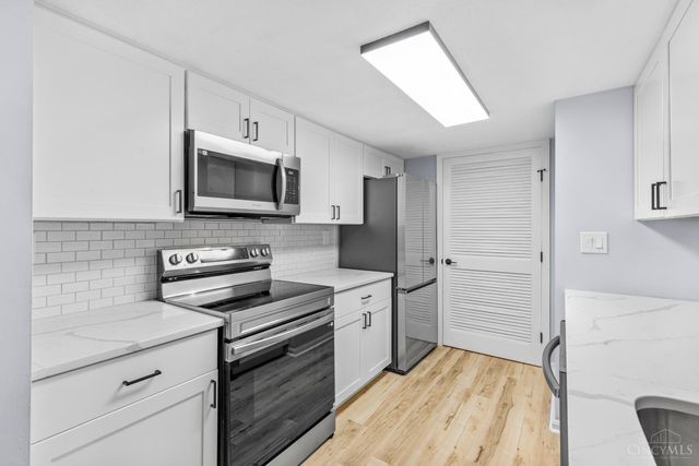 10555 Montgomery Road, Montgomery, OH 45242