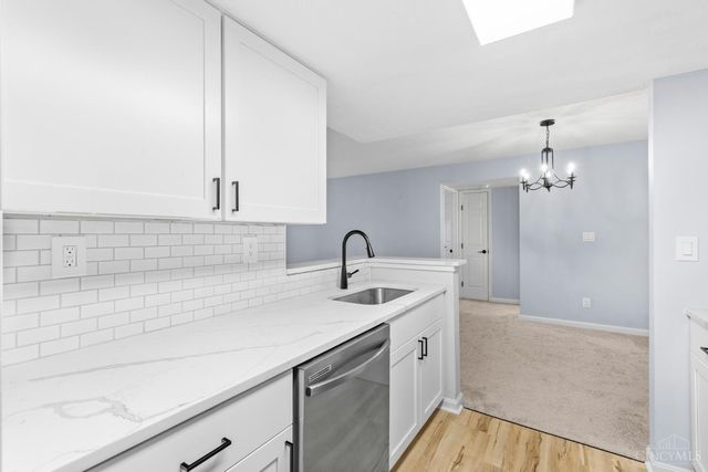 10555 Montgomery Road, Montgomery, OH 45242