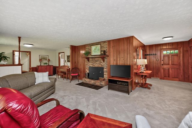 100 Kennedy Bridge Road, Lancaster, KY 40444