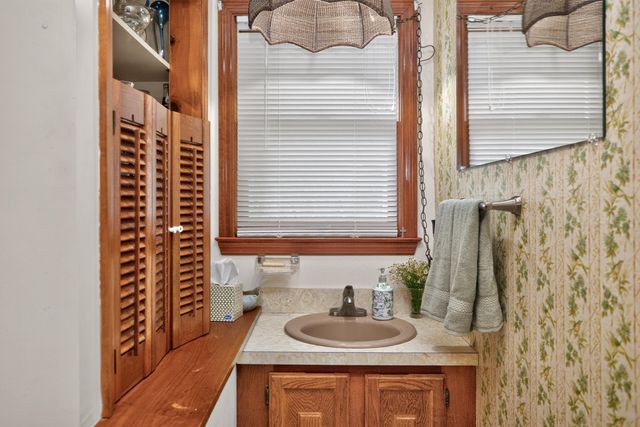 100 Kennedy Bridge Road, Lancaster, KY 40444