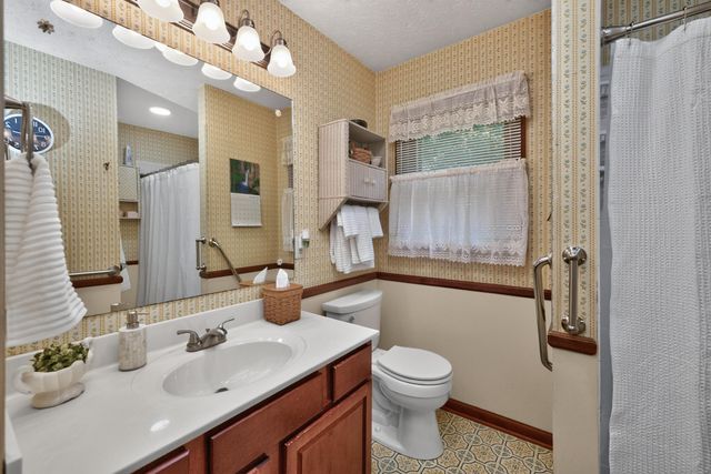 100 Kennedy Bridge Road, Lancaster, KY 40444