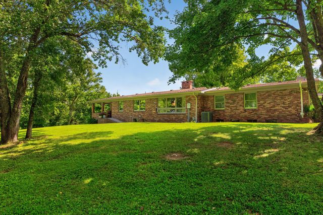 100 Kennedy Bridge Road, Lancaster, KY 40444
