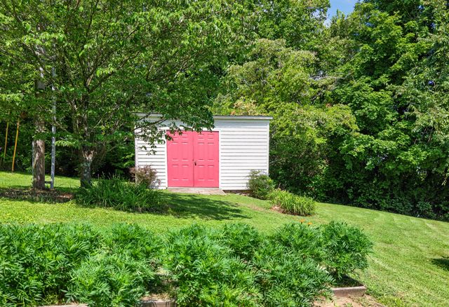 100 Kennedy Bridge Road, Lancaster, KY 40444
