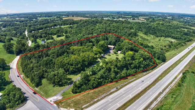 100 Kennedy Bridge Road, Lancaster, KY 40444