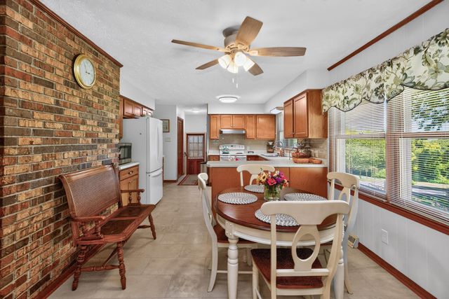 100 Kennedy Bridge Road, Lancaster, KY 40444