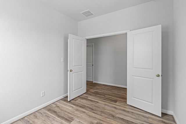 108 Cherry Blossom LN, Taylor, TX 76574