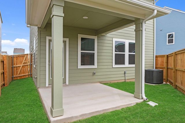 108 Cherry Blossom LN, Taylor, TX 76574