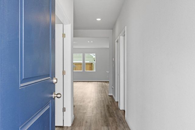 108 Cherry Blossom LN, Taylor, TX 76574