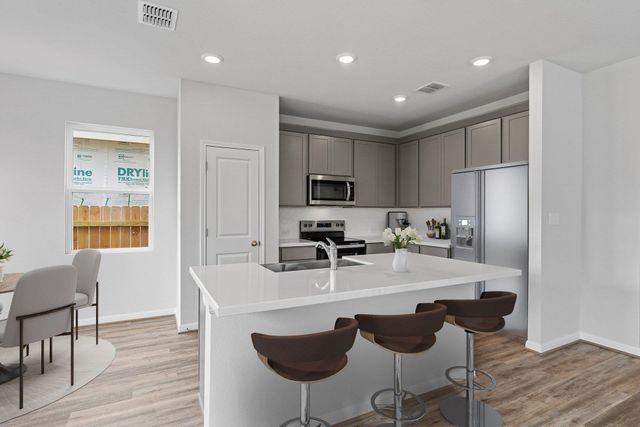 108 Cherry Blossom LN, Taylor, TX 76574