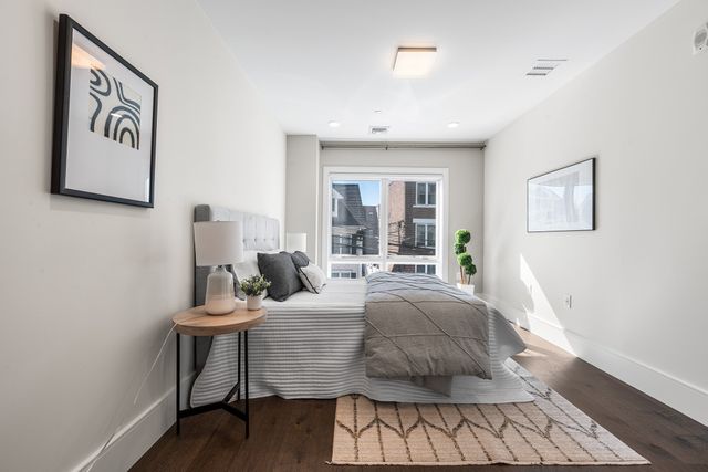 214 Market St 205, Boston, MA 02135