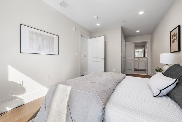 214 Market St 205, Boston, MA 02135