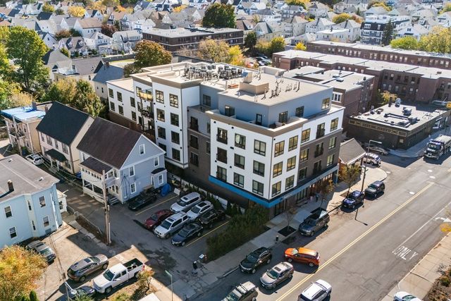 214 Market St 205, Boston, MA 02135