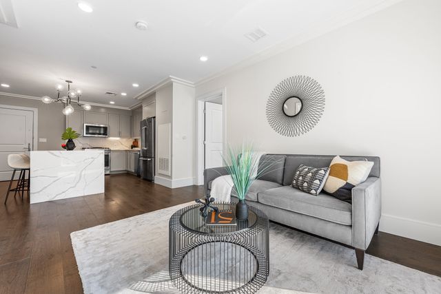 214 Market St 205, Boston, MA 02135