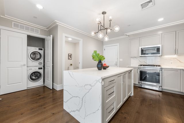 214 Market St 205, Boston, MA 02135