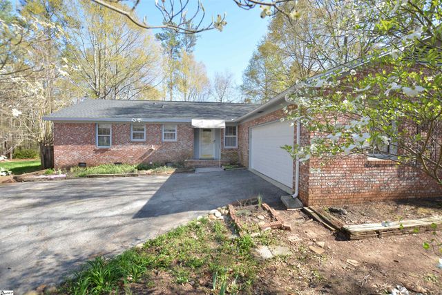 203 Canebreak Lane, Simpsonville, SC 29681