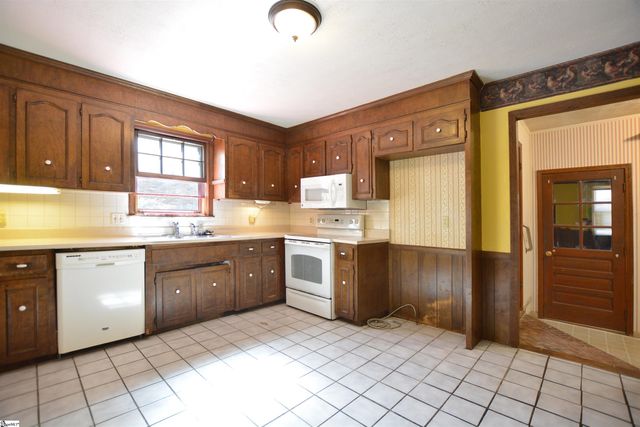 203 Canebreak Lane, Simpsonville, SC 29681