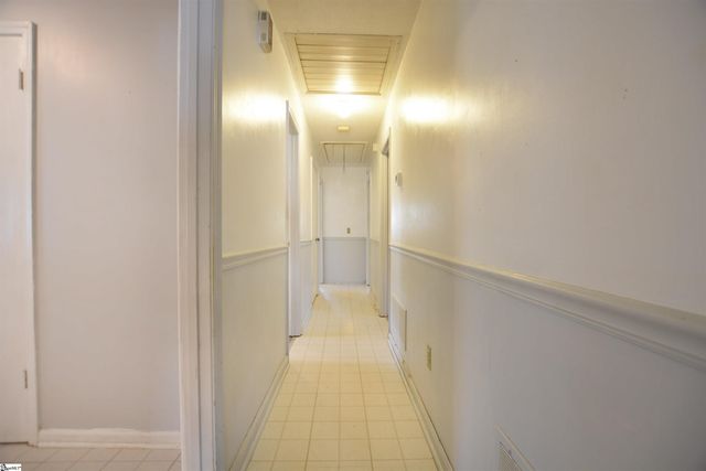 203 Canebreak Lane, Simpsonville, SC 29681