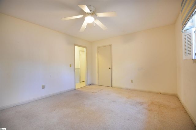 203 Canebreak Lane, Simpsonville, SC 29681