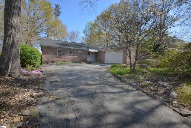 203 Canebreak Lane, Simpsonville, SC 29681