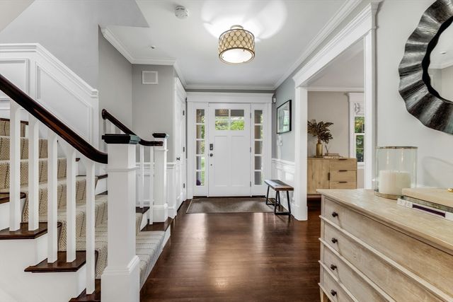 85 Old Farm Rd, Milton, MA 02186