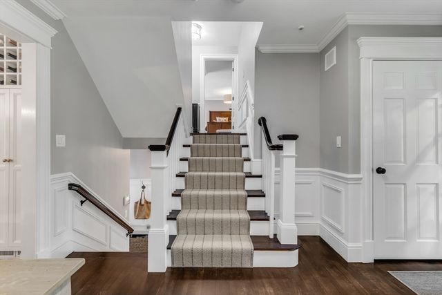 85 Old Farm Rd, Milton, MA 02186