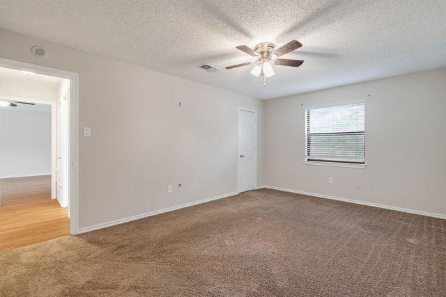 445 Parkridge Boulevard, Burleson, TX 76028