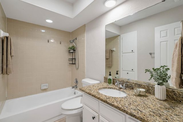 445 Parkridge Boulevard, Burleson, TX 76028